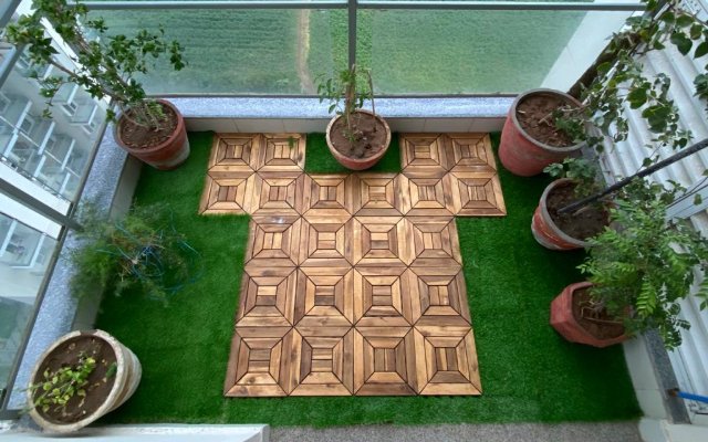 Wooden Deck Tiles, artificial Grass